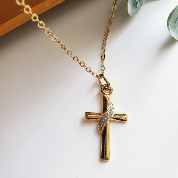 Gold/Diamond Cross Pendant Necklace - Simple and Sweet Crucifix - Picture 1 of 3